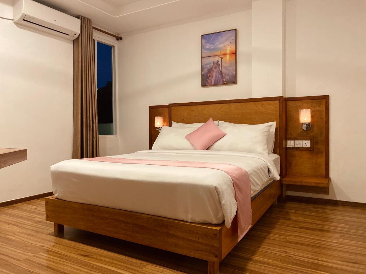Pearlshine Retreat Maldives Hotel กุลลี ภายนอก รูปภาพ