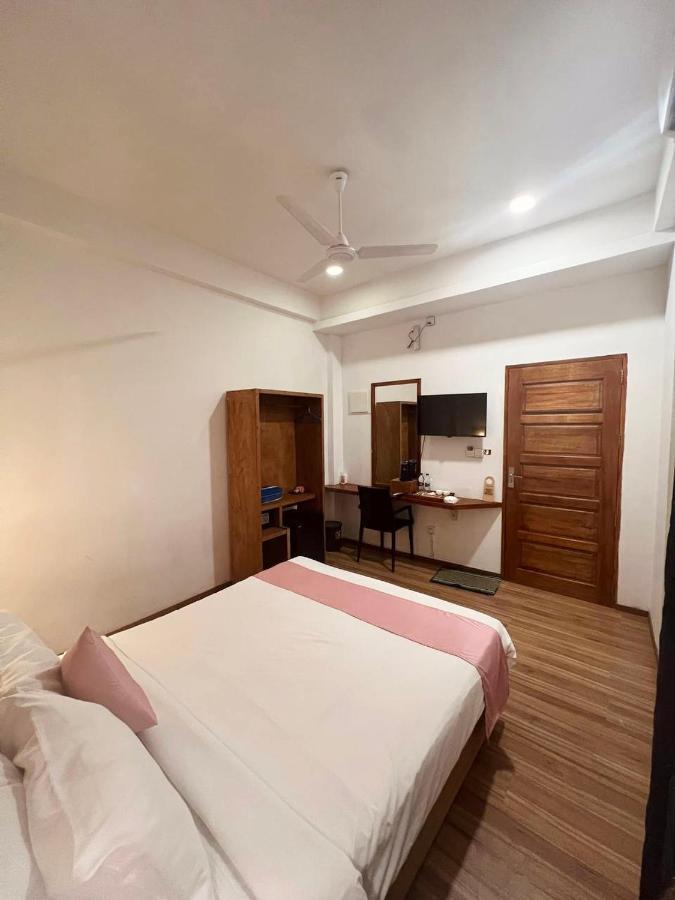 Pearlshine Retreat Maldives Hotel กุลลี ภายนอก รูปภาพ